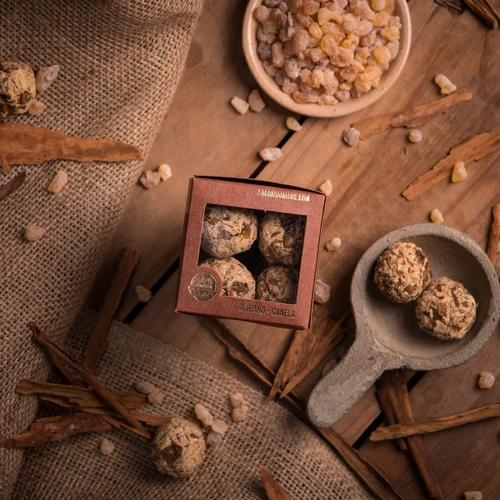 Bombita de defumacion Premium - Olibano y canela Sagrada Madre