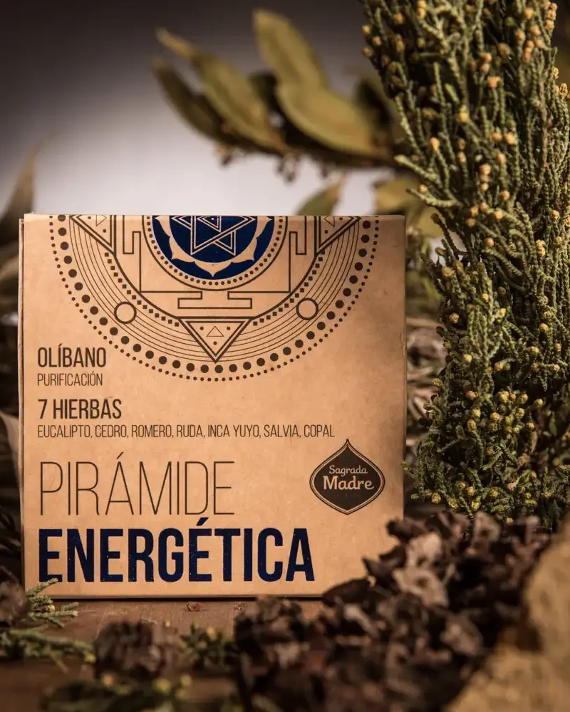 Pirámide Energética De Olíbano Y 7 Hierbas