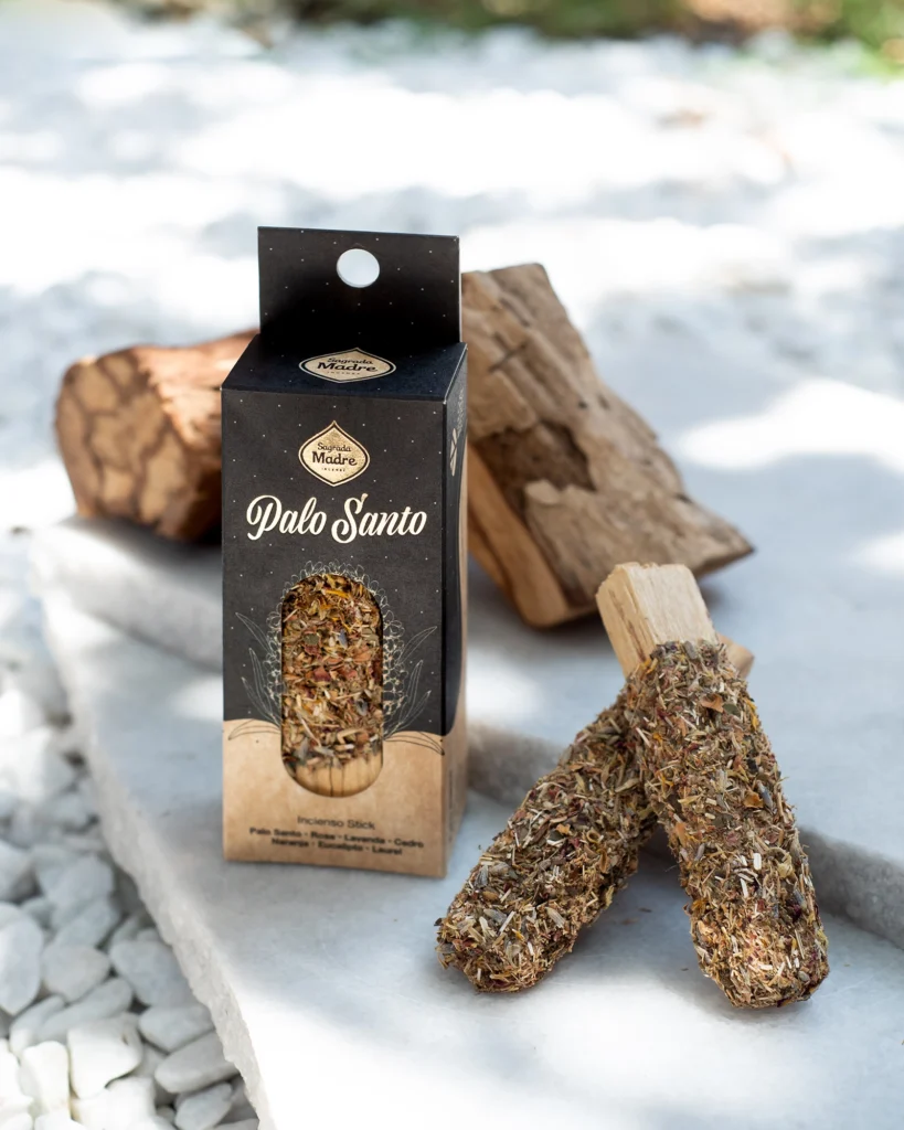 1 unidad de palo santo natural con hojas floral hecho a mano